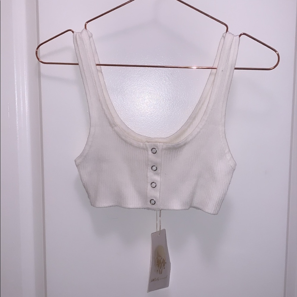 BOOHOO Ribbed Popper Crop Detail